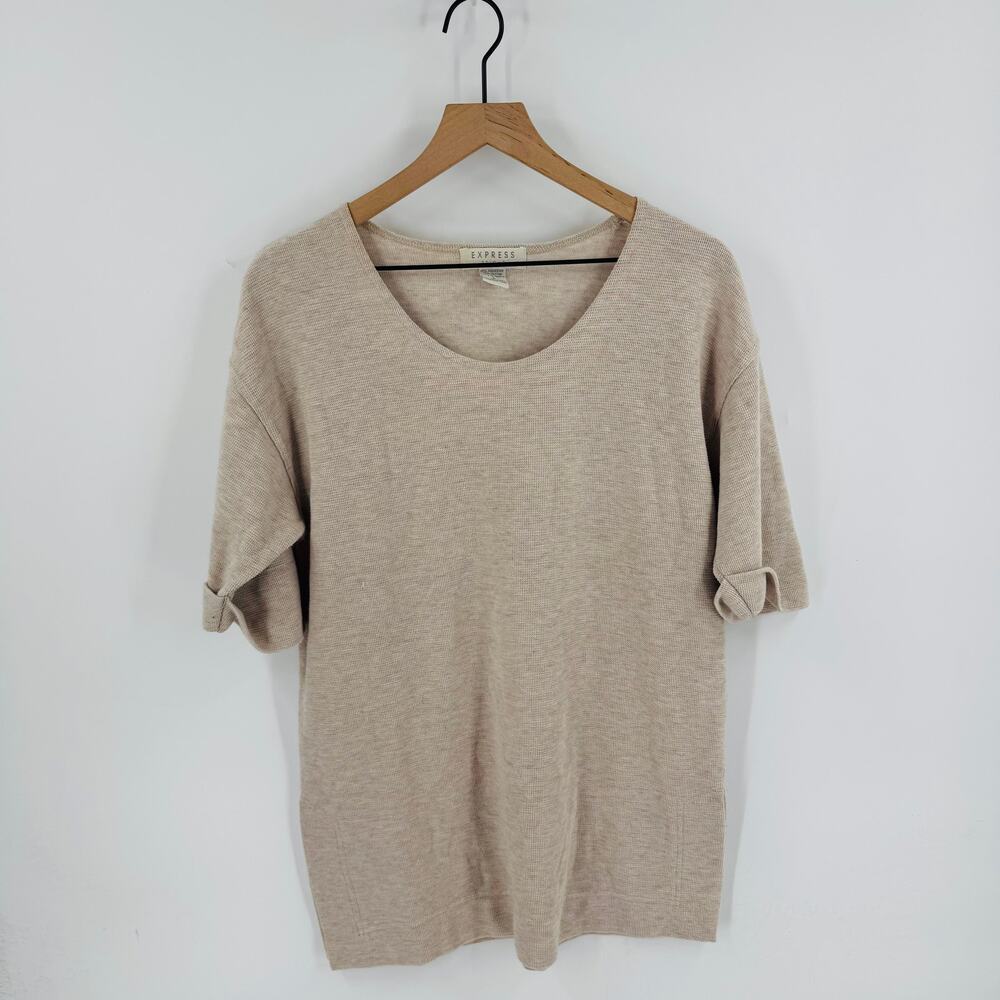 Casual Scoop Neck Button-Detail Top in Light Beige